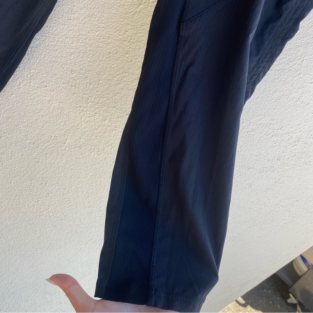 Lululemon Dance Studio Mid Rise Cropped Pant Size 4 - Picture 15 of 16